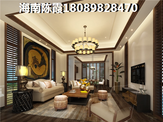五指山澜湖岸边度假小区